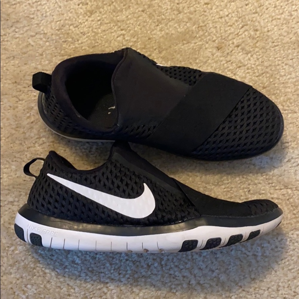 Nike free connects. Size 8.5